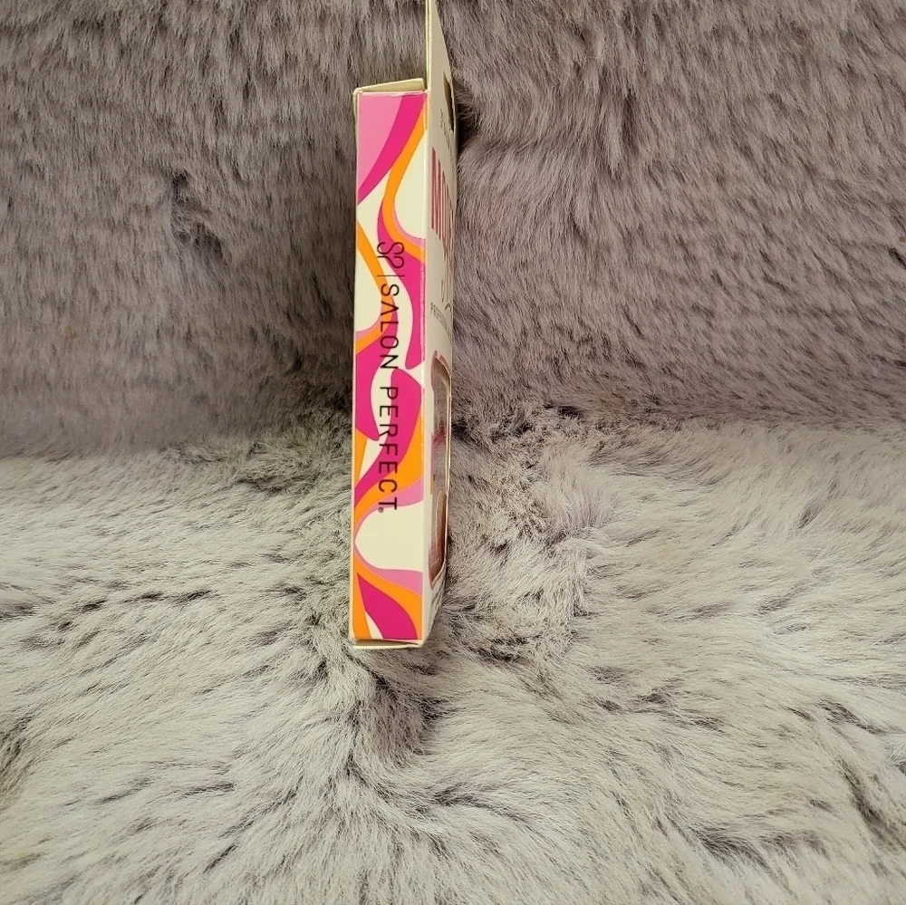 Modern Art long stiletto white, red, & orange design artificial nails - Picture 2 of 3